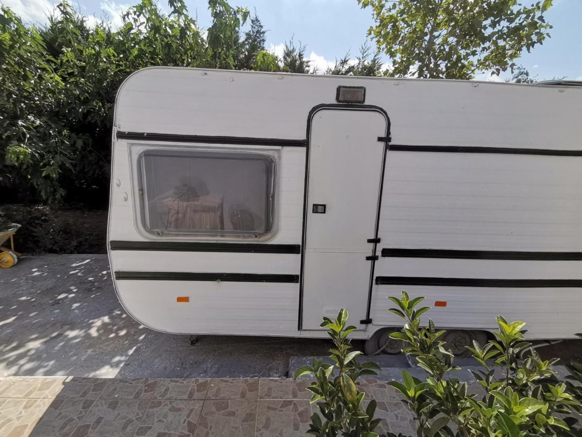 Green Garden Caravan Hotel Agrilia Exterior foto