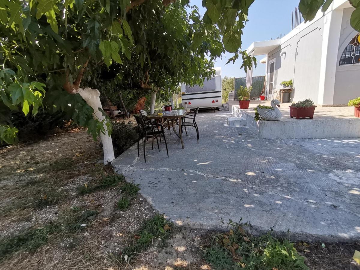 Green Garden Caravan Hotel Agrilia Exterior foto